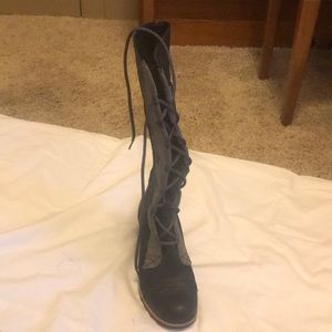 Sorel knee high boots Size 7